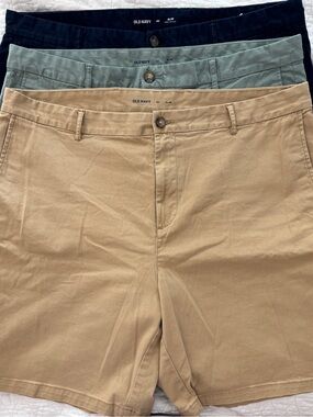 Bundle of Three Old Navy Men’s Shorts - Tan, Sage, Navy 42 Slim Cut